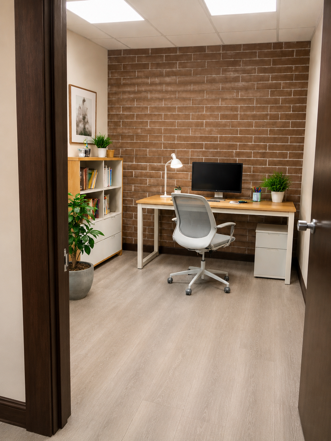 hot desk 3 4