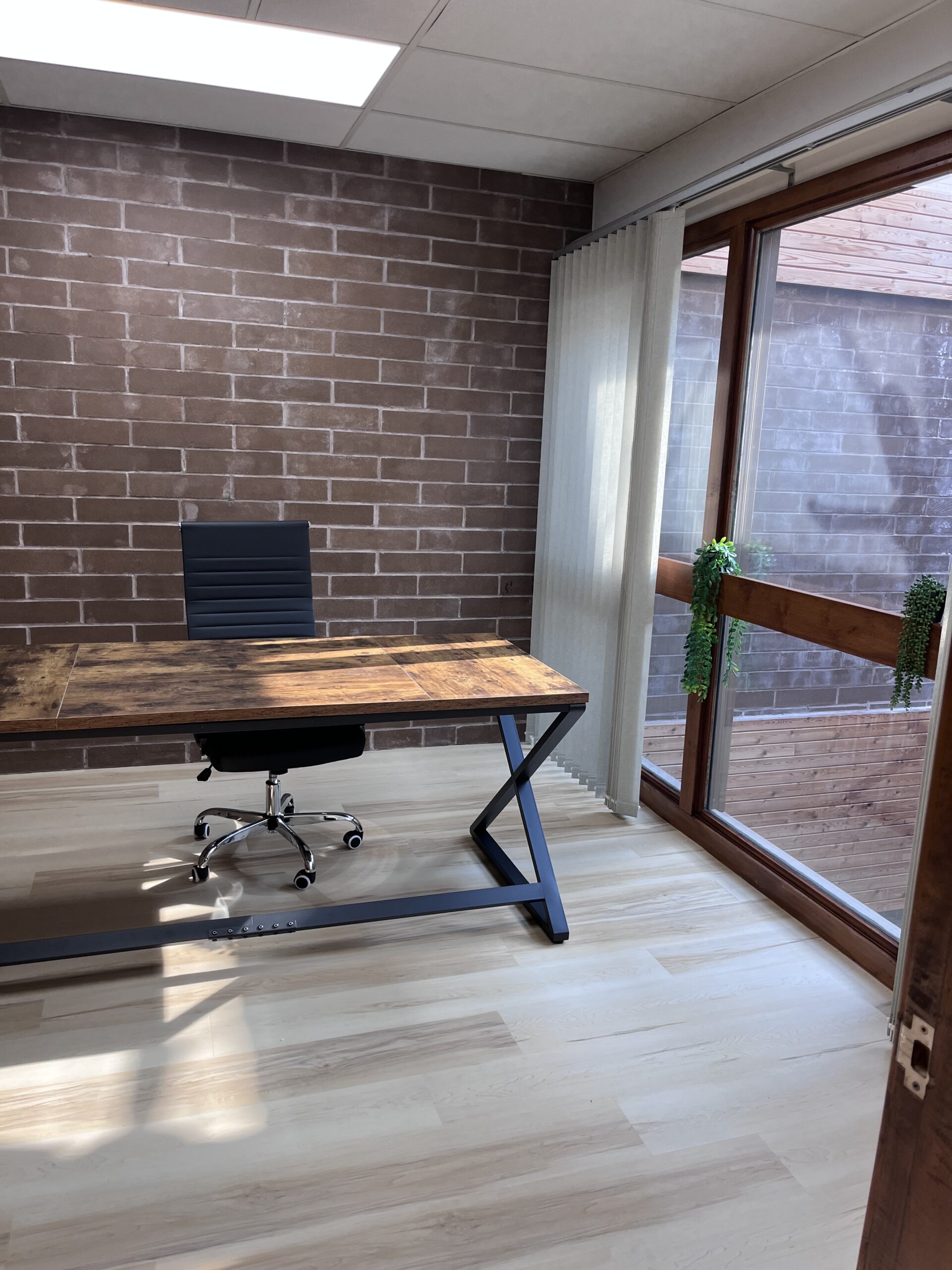 private office small 3 4